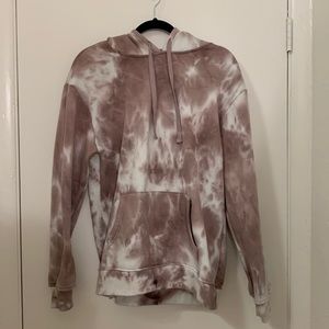 Love Streak Tie dye Sweatshirt